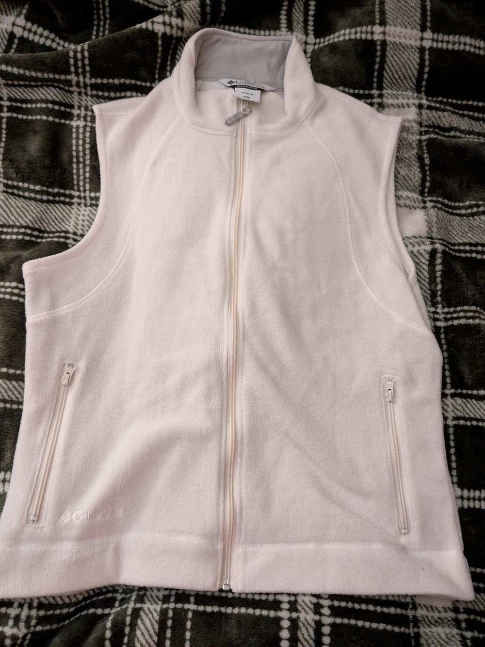 Columbia Women’s Cream Fleece Vest - Full Zip